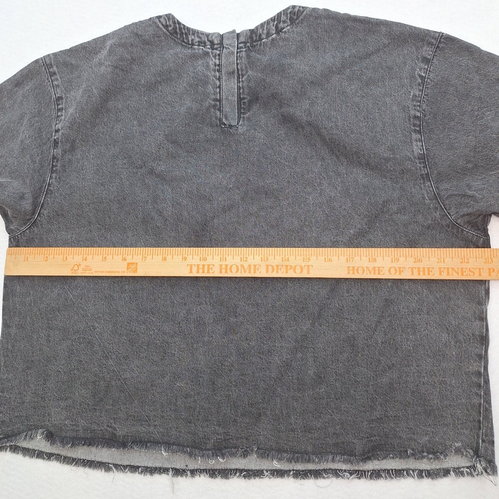 Wildfang Shirt Womens‎ Large Black Essential Denim Boxy Top  Distressed Raw Hem - Picture 5 of 9